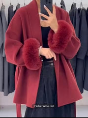 Luxuriöser Wollmantel mit Fuchspelz – Elegant & Zeitlos in Grau