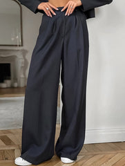 “Urban Elegance – Zweiteiler mit Cropped Blazer”