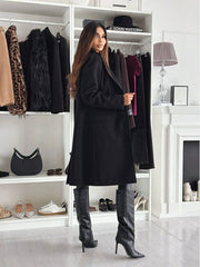 “Luxe Classic Coat” – Eleganter Wollmantel mit Knopfleiste | Welalux