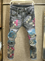 Herren Jeans mit Schwarz-Grauer Stickerei