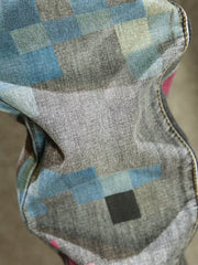 Herren Jeans mit Schwarz-Grauer Stickerei