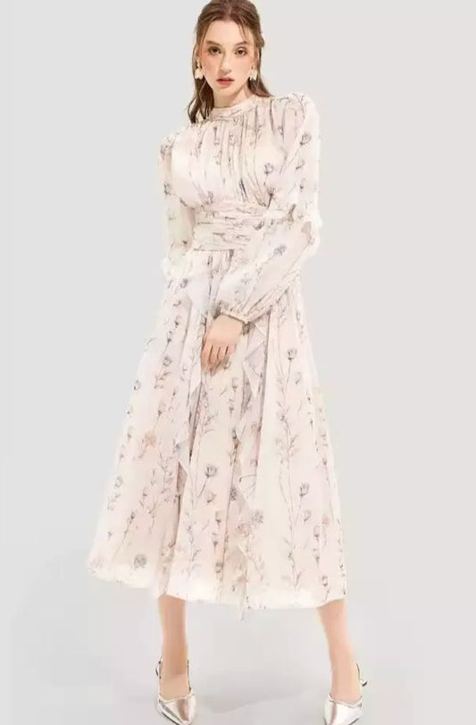 Romantisches Maxikleid mit floralen