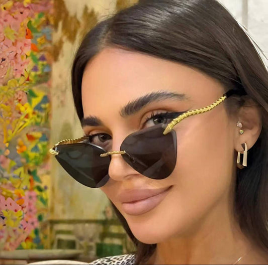 Schwarze Eleganz – Sonnenbrille „Panthera Noir“