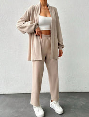 „LounEleganz – Zweiteiler mit Stil und Komfort“