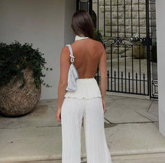 Luna Eleganza – Rückenfreier Plissee-Jumpsuit in Cremeweiß