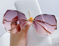 Crystal View – Oversize Luxury Sunglasses