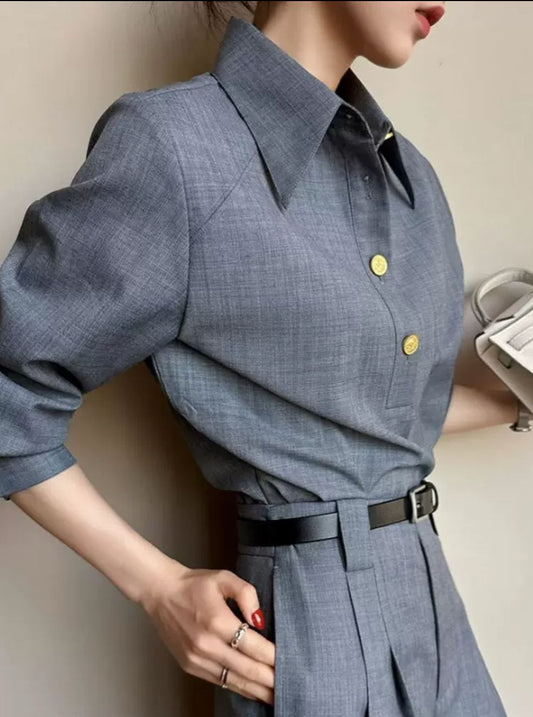 „Elegance Noir – Power Suit Blouse”
