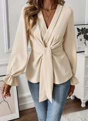 Crema Eleganza – Wickelbluse mit Bindedetail