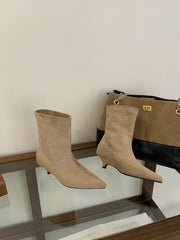 Velvet Desire – Wildleder-Stiefelette | Welalux