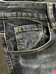 Herren Jeans mit Schwarz-Grauer Stickerei