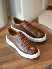 Trendige Herren-Sneaker in Braun