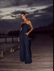 Eleganter Einteiler – Schwarzer Bandeau-Jumpsuit