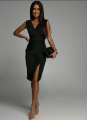 Elegantes Wickelkleid mit Schlitz