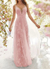 Elegantes Abendkleid mit floraler Spitze