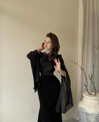 Eleganza – Abendkleid mit fließenden Ärmeln