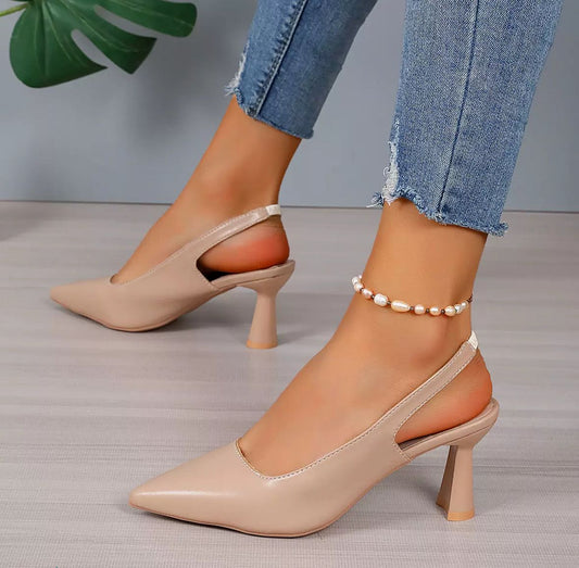 Elegant Chic – Slingback pumps in nude with funnel heel