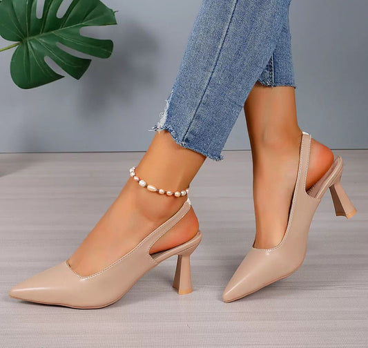 Elegant Chic – Slingback pumps in nude with funnel heel