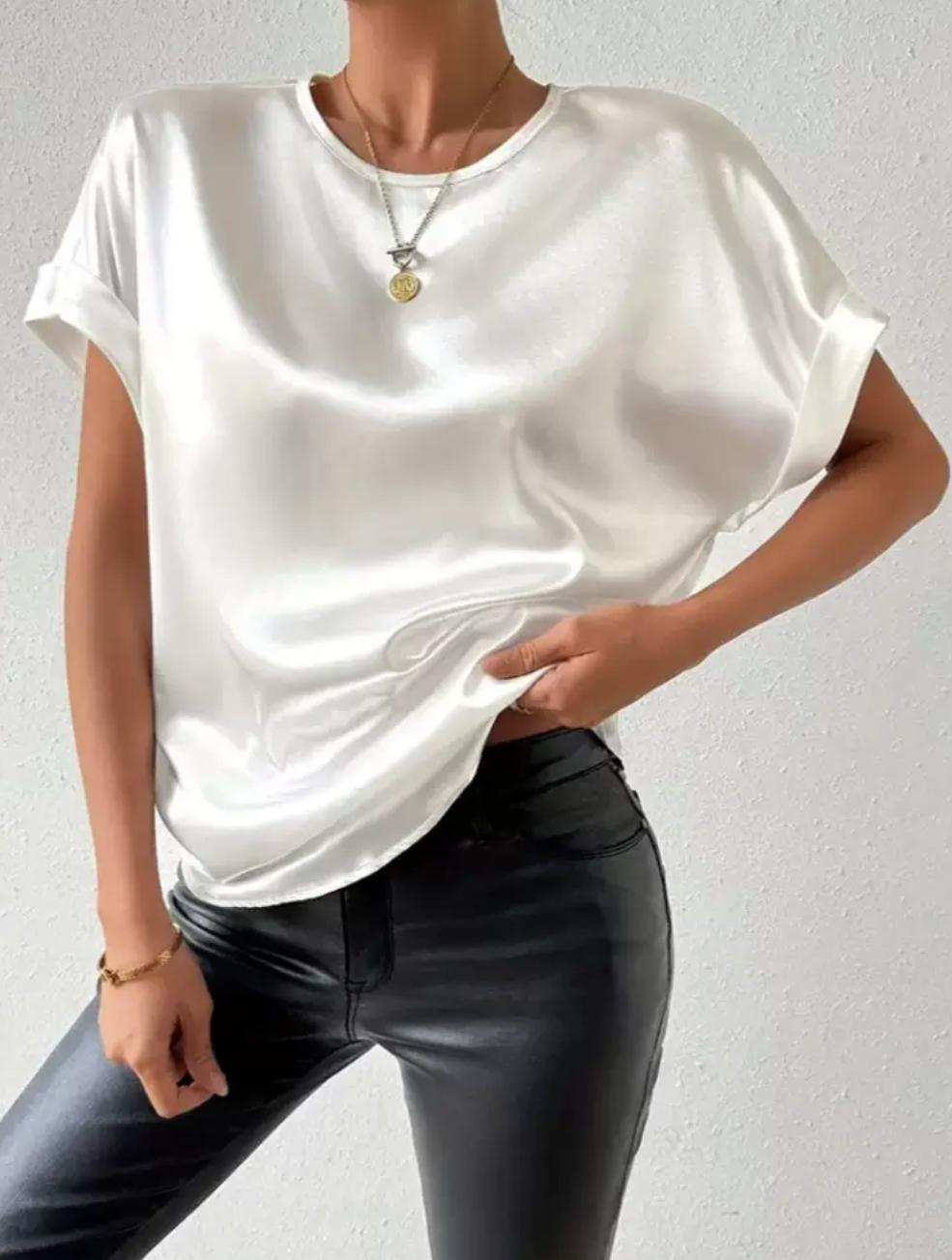 Eleganza Weiß – Klassische Wickelbluse