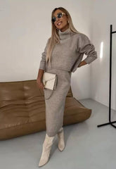 „Cosy Chic“ Strick-Ensemble in Taupe“